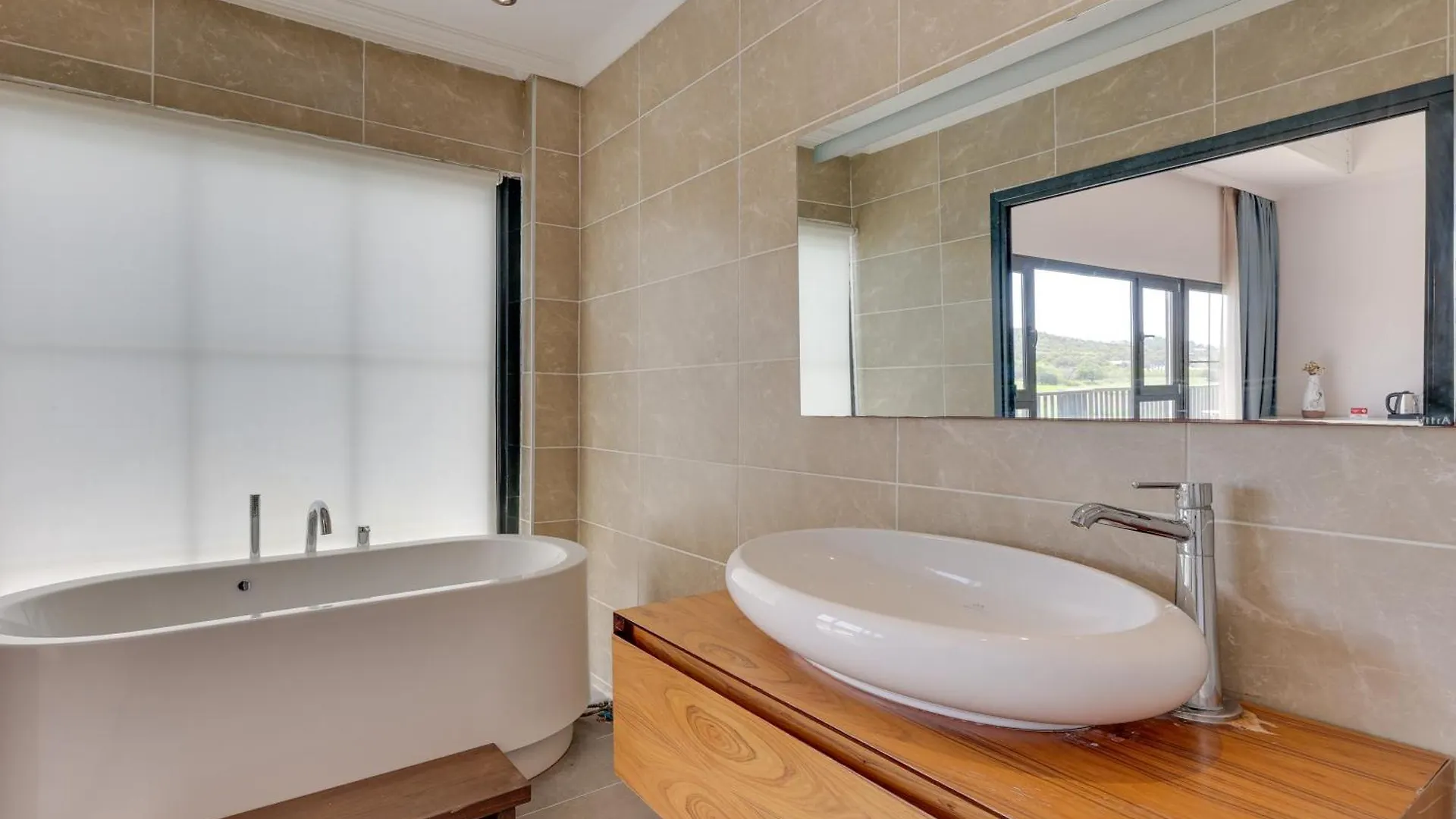 Enki Suess Alaçatı Hotel